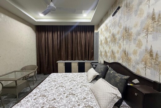 SHREE HOMESTAY