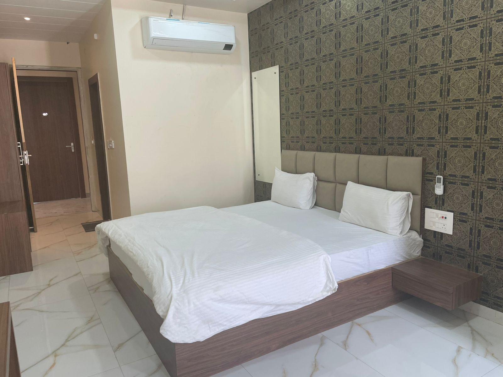 Hotel Janki Palace
