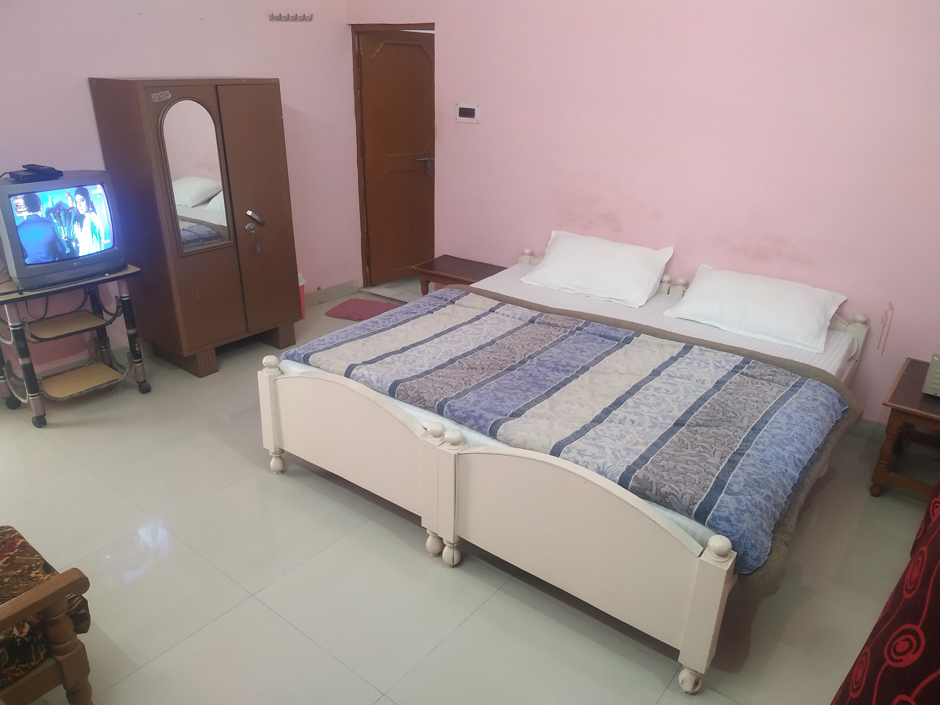 Hotel Shri Mahant
