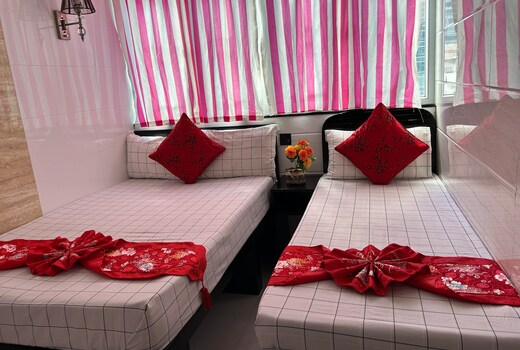 Traveller's Hostel