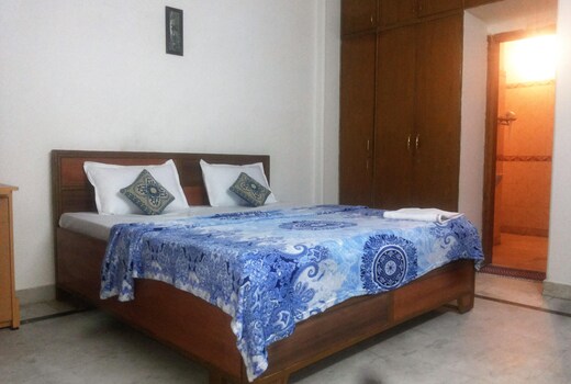 Mamta Residency Inn | Rooms & Wi-Fi