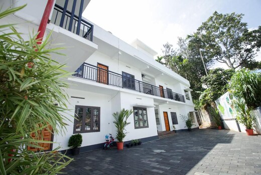 Izza apartment