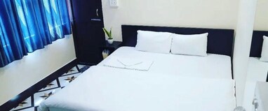 Thangal Hotel