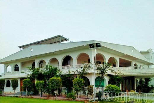 Savitri Bagh Guest House by Urabn Roots