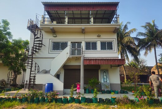HOLY ISLAND GUEST HOUSE ( GANGASAGAR)