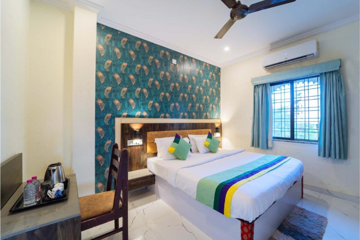 Vista Gazebo Resort & Elite Night Club