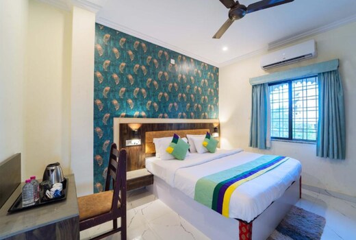 Vista Gazebo Resort & Elite Night Club