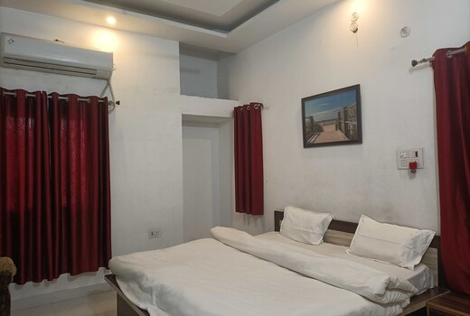 Hotel O by OYO Allahabad Property