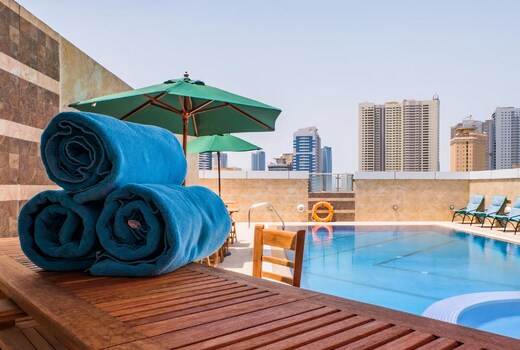 Crystal Plaza Al Majaz Hotel