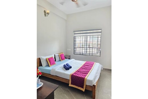 FabHotel Oasis Homes