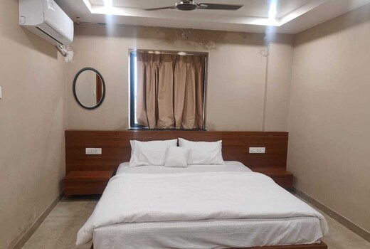 Hotel O SN HOTEL
