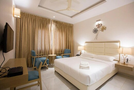 SAPPHIRE PREMIUM HOTEL & SUITE