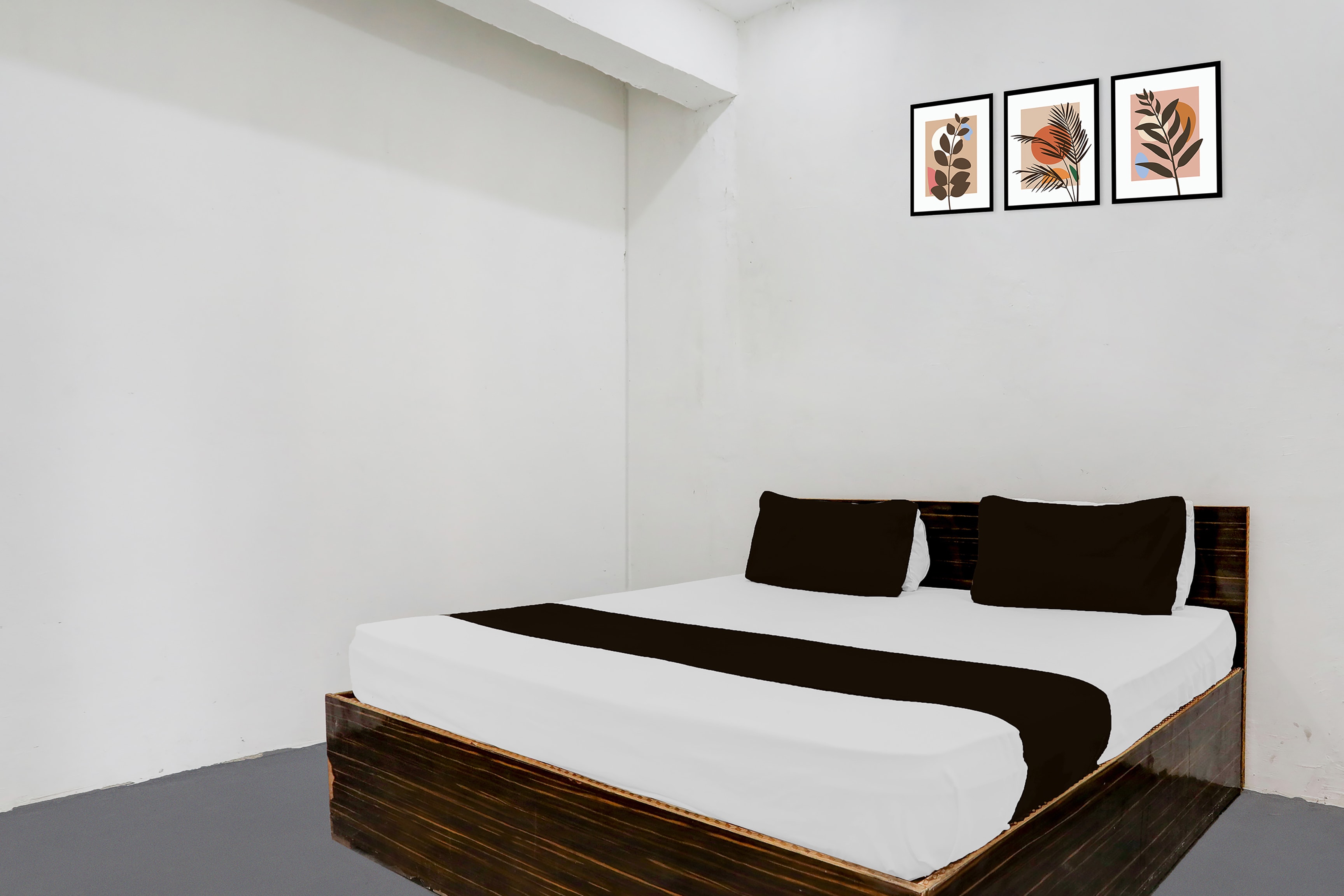 Hotel O SHR Guest House