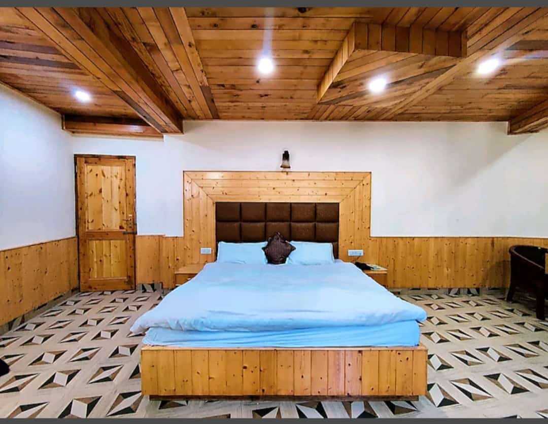 OYO 811094 Hotel Tanvi Cottage