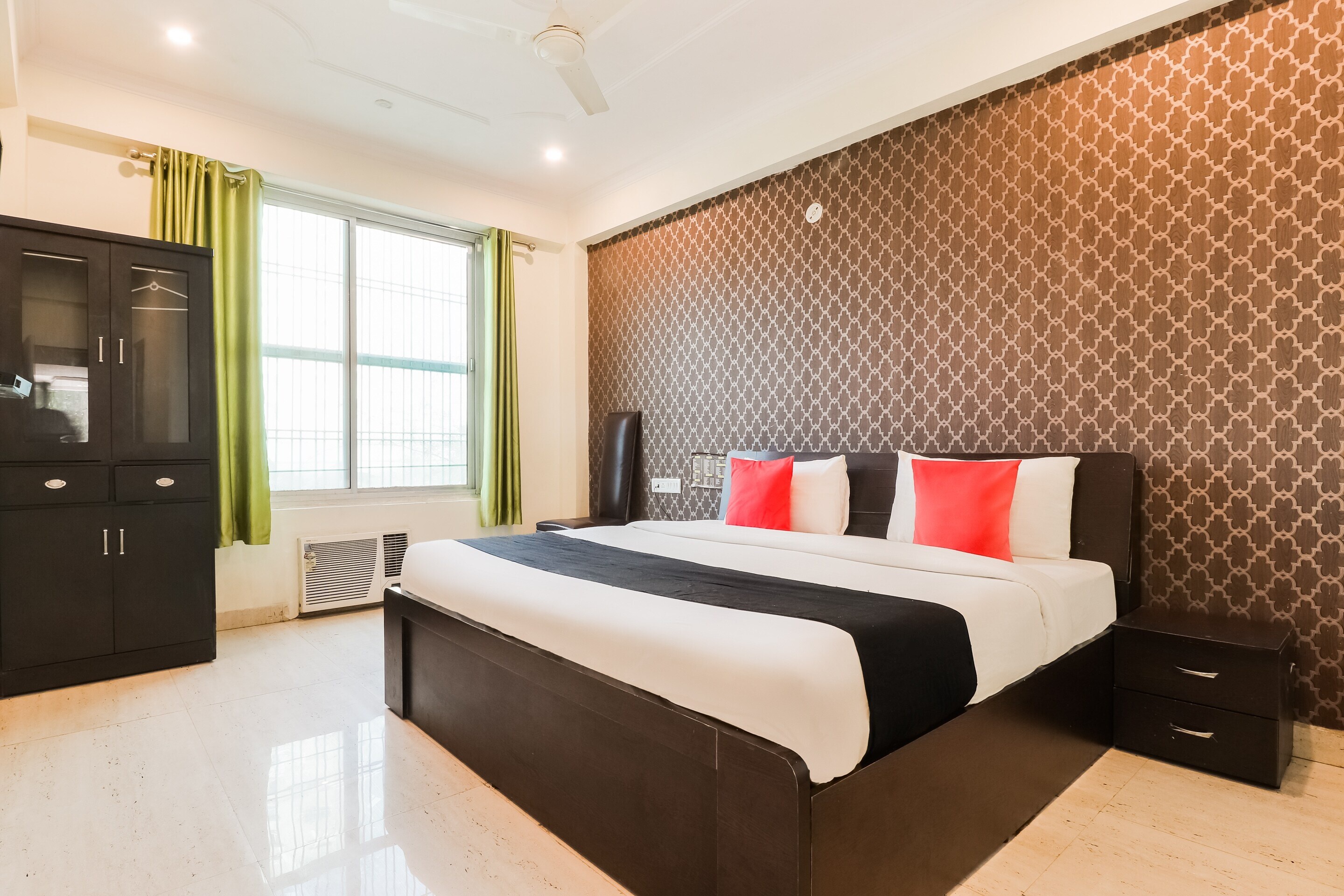 Hotel O Alacia Inn