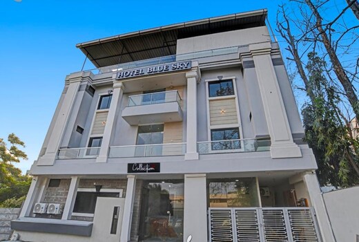 HOTEL BLUE SKY