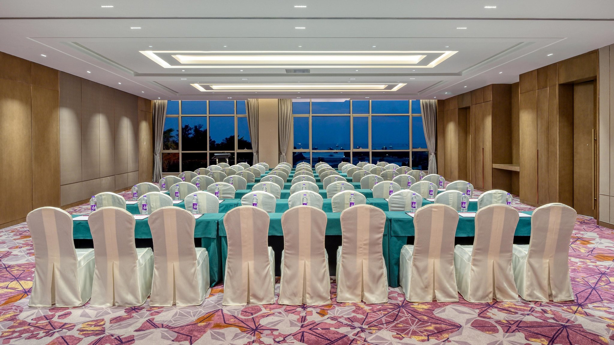 Crowne Plaza Beihai Silver Beach