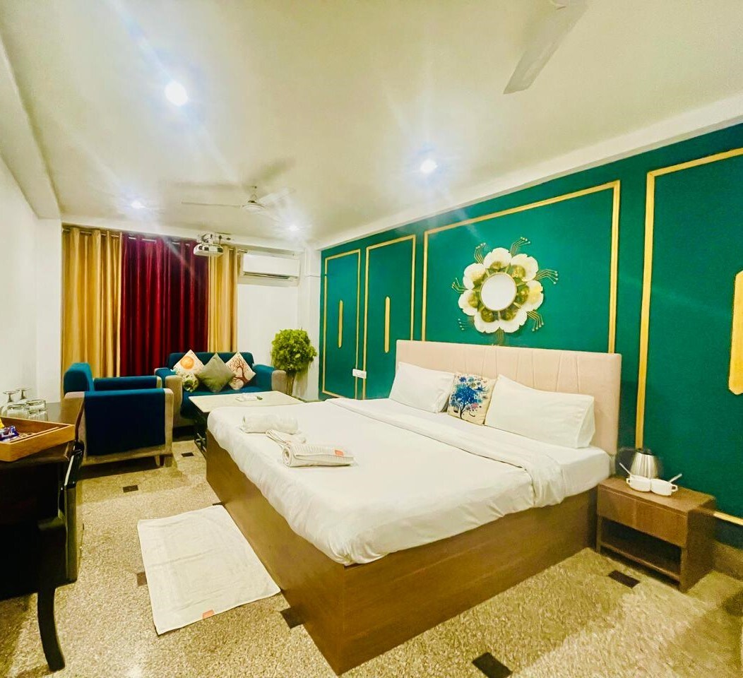 Instay One Room Apt with Home Theatre