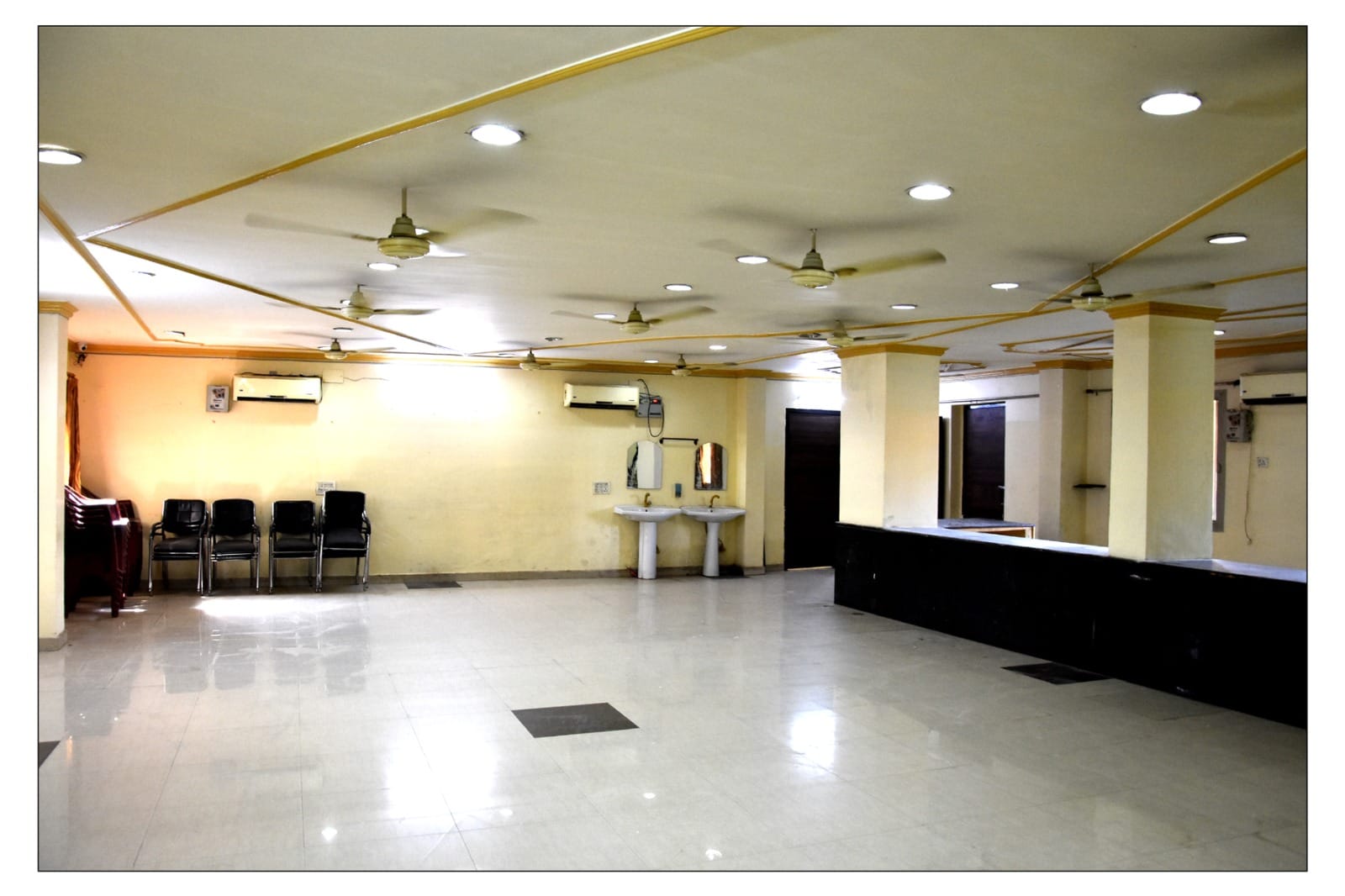 Main gallery