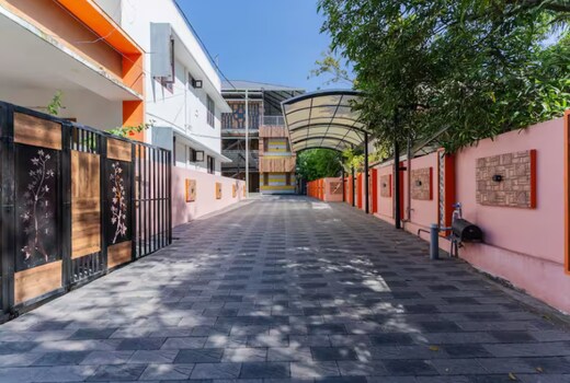 Topaz-Urban 2 BHK by Happifistays