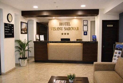 Hotel Vishnu Sarovar