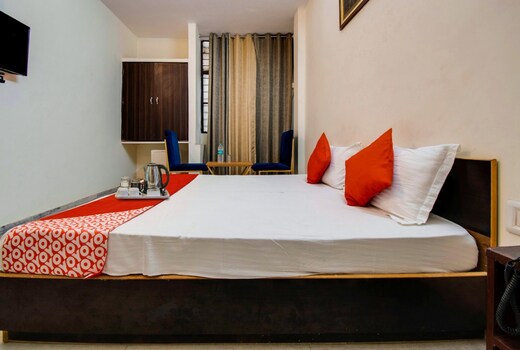 Royal Retreat By Hotel Aditya Inn