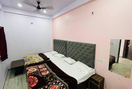 Ekanshi Bhawan Comfortable Family Stay