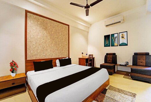 Townhouse Kozhencherry Formerly The Beige Hotel