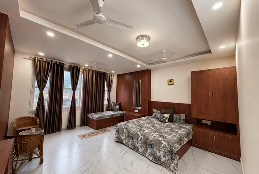 Dhara Retreat