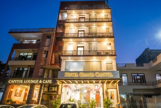 Hotel Grand Capitol Near Railway Station