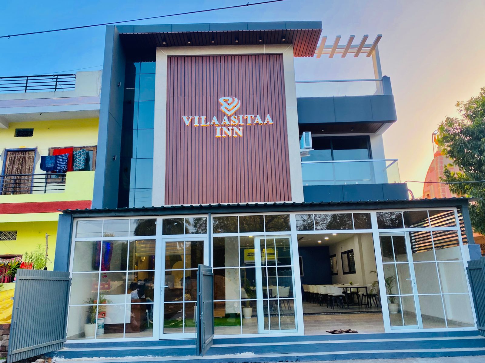 VILAASITAA INN
