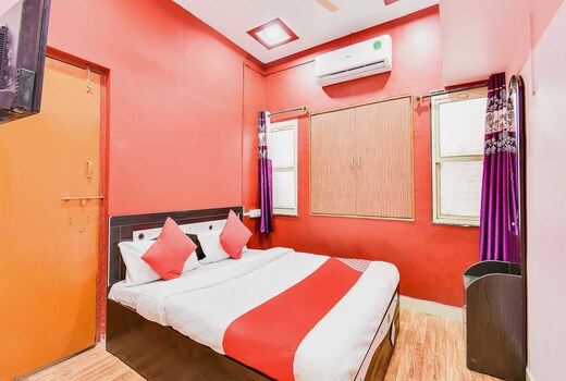Hotel O Kohinoor hotel and lodging
