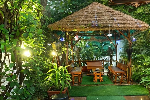 Hotel Radhesh Haveli - Near Vaishno Mata Mandir Vrindavan
