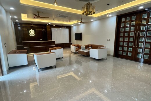 HOTEL GOLDEN LION