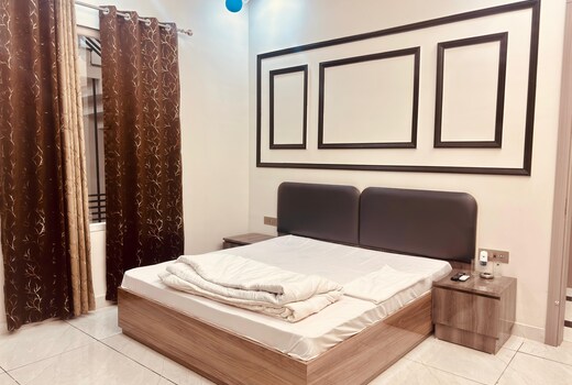 Rudra Hotel