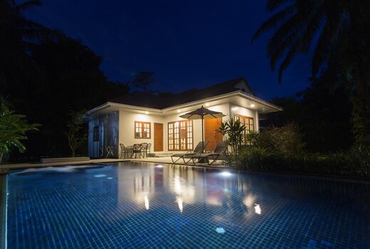 Alisea pool villa