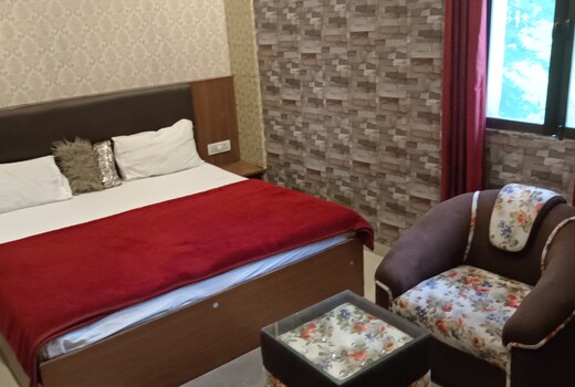 Holiday.inn P G varanasi