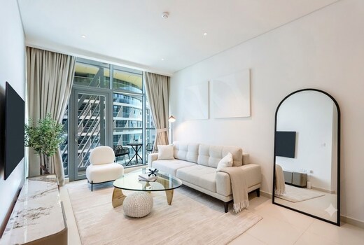 ELIVAAS Curated Beachfront 1BR | Seven Palm Rooftop Pool & Views