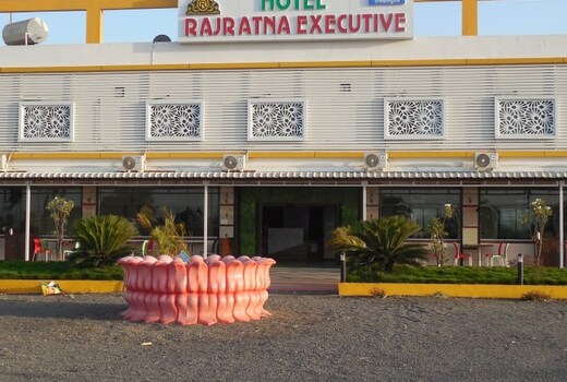 Hotel Rajratna Executive