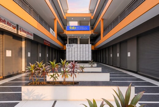 FabHotel Platinum Pavillion Inn