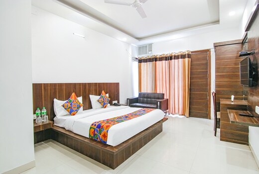 Via Aerosky Inn