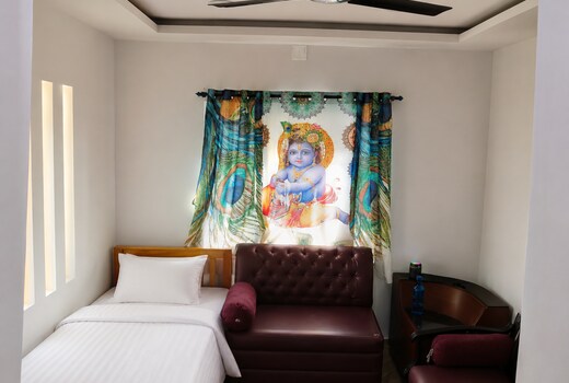 V Tourist homestay