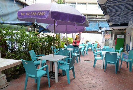 Sawasdee Khaosan Inn