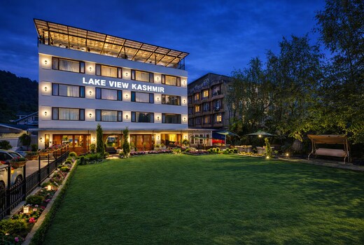 Lake View Kashmir Hotel & Spa (A Unit of Kesari Hotels)