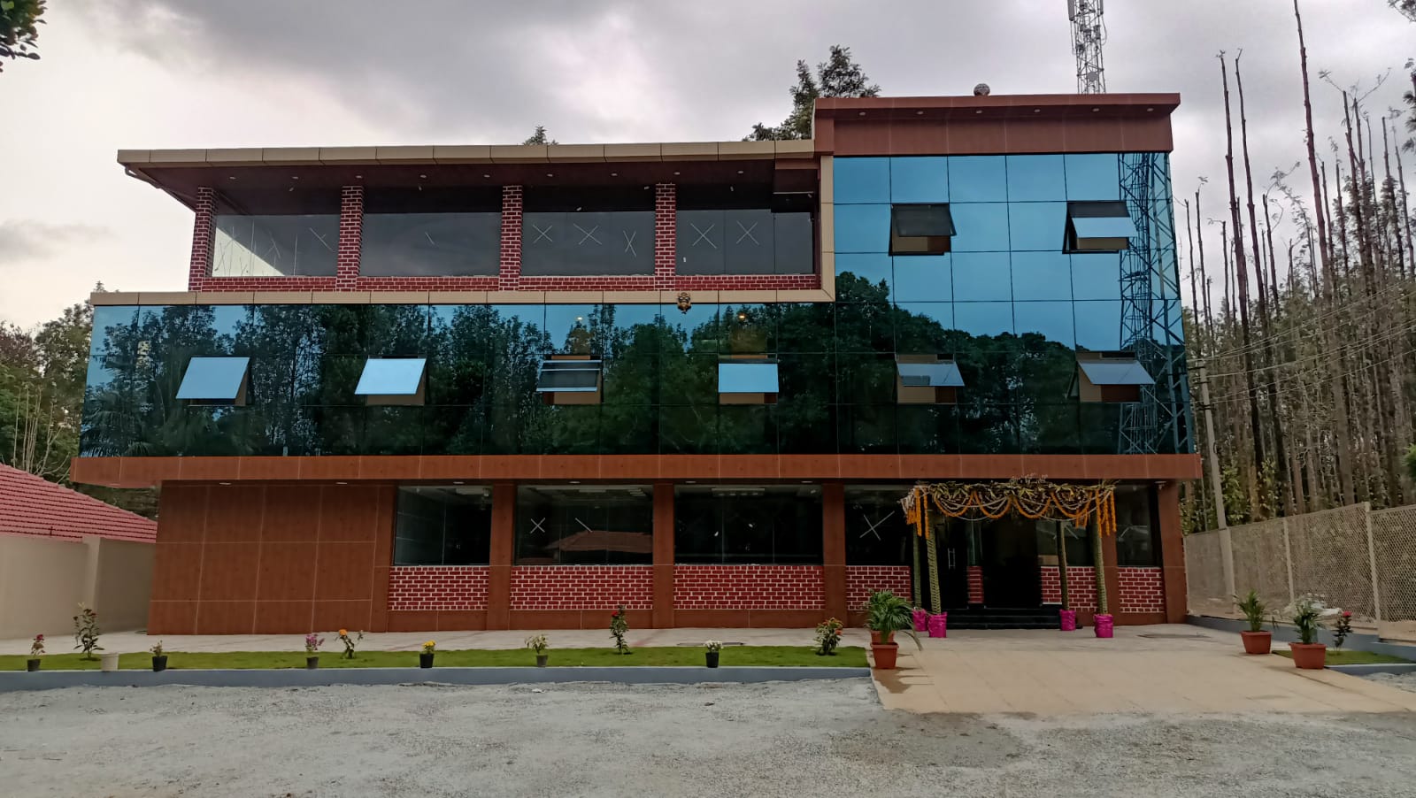 INDAVARA PARADISE