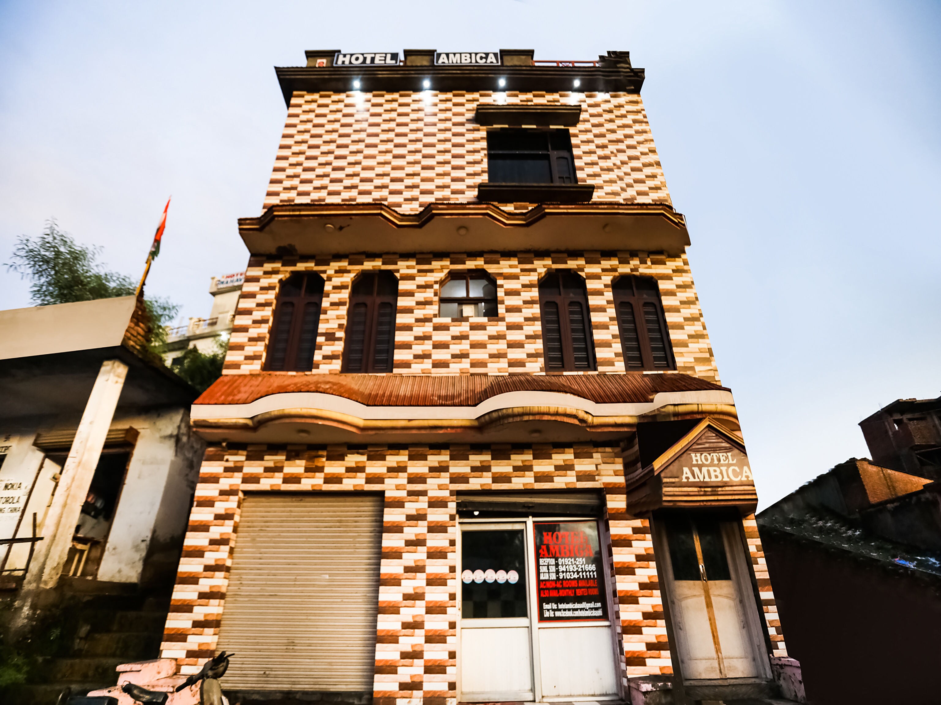 Hotel Ambica