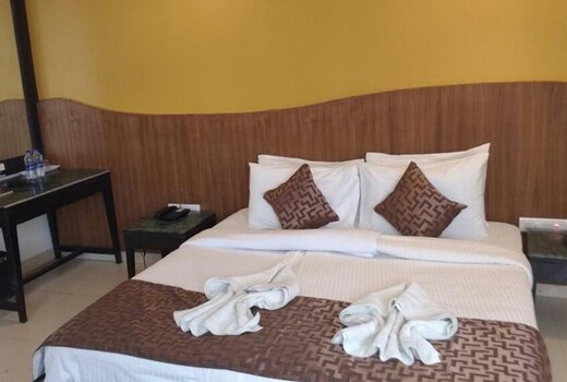 OCEAN WAVES SUN BAGA