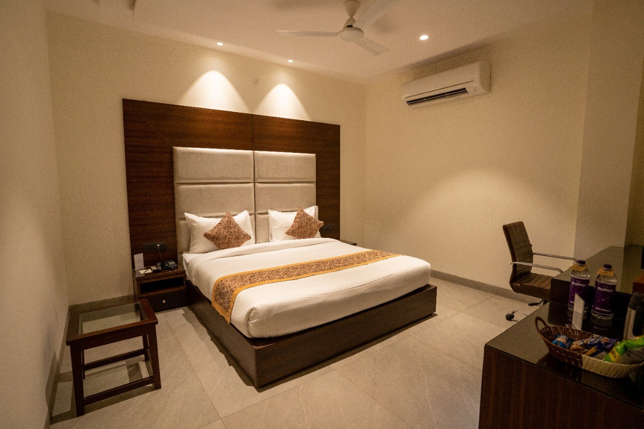 HOTEL SMILY