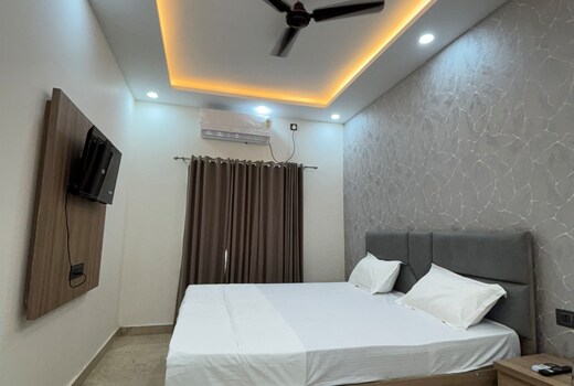 Paras inn Homestay