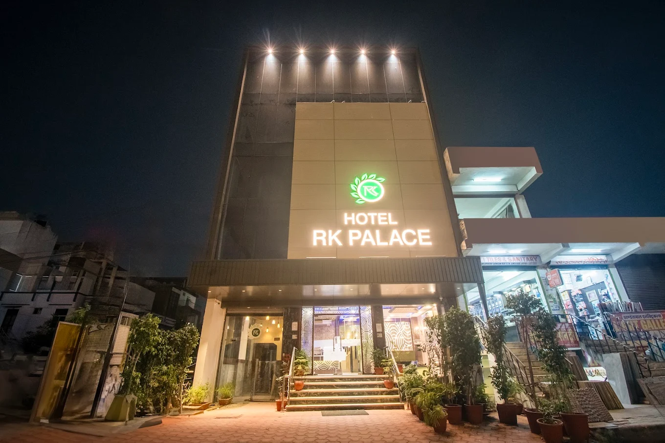 Hotel R K Palace